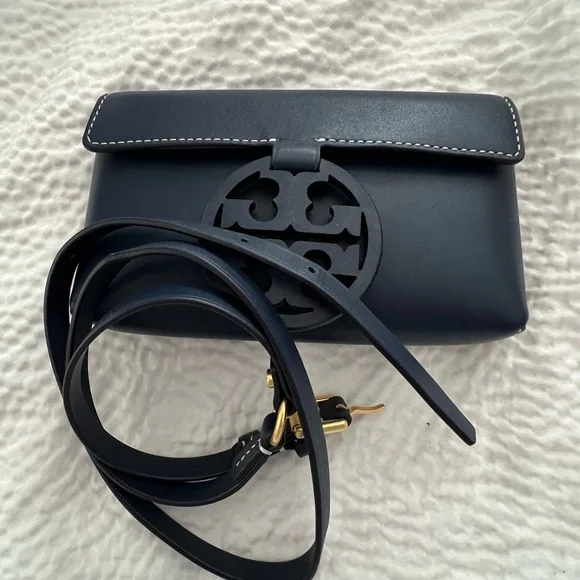 Tory Burch navy blue belt bag - Picture 2 of 16